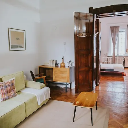 Neo Queen Apartment *