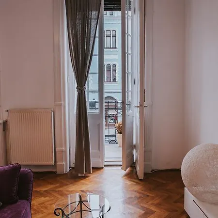 Apartament Neo Queen