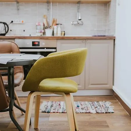 Neo Queen Apartment